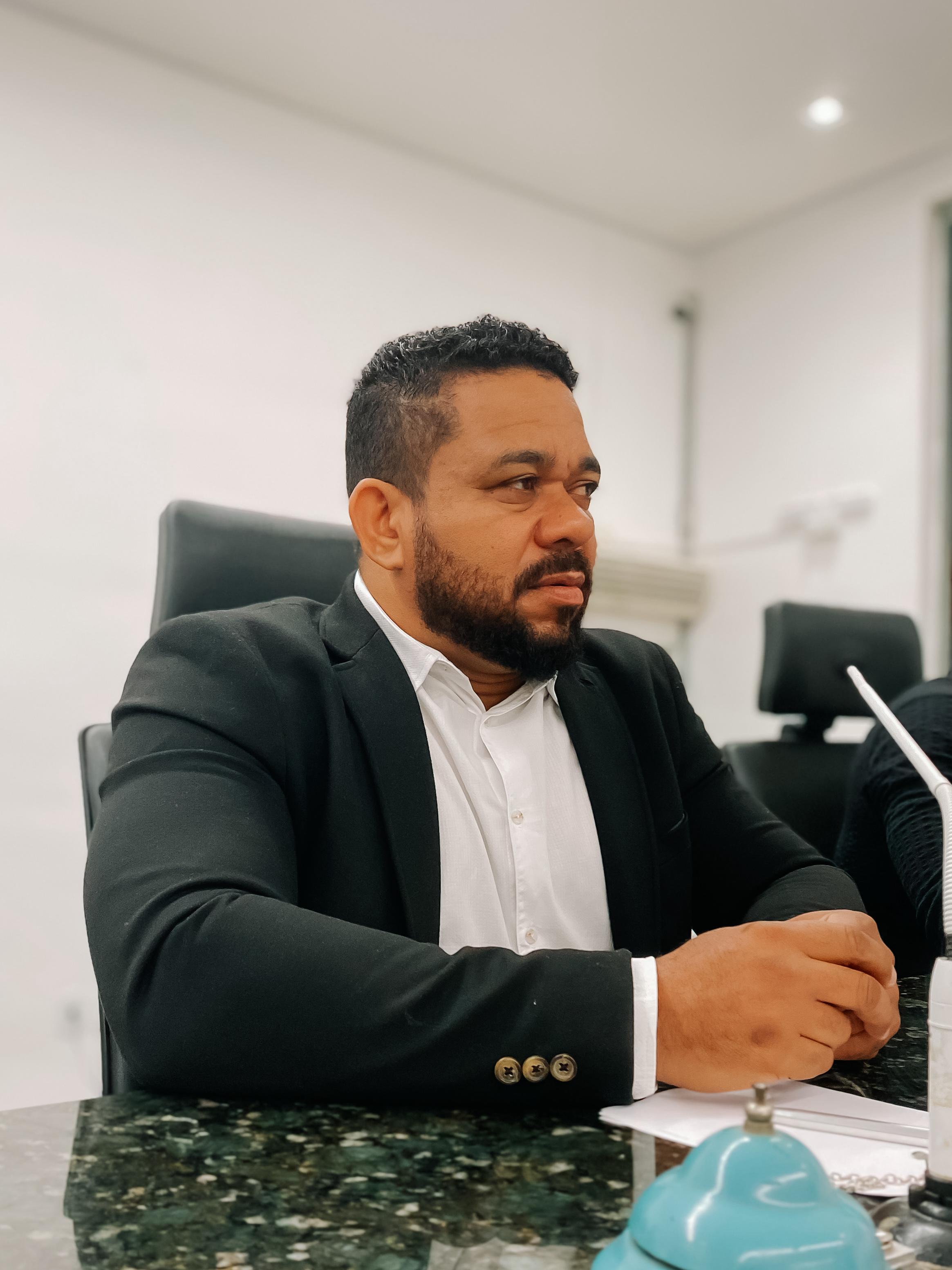 Imagem Noticia: Câmara Municipal de Almenara realiza Reunião Ordinária e aprova projetos importantes para o município
