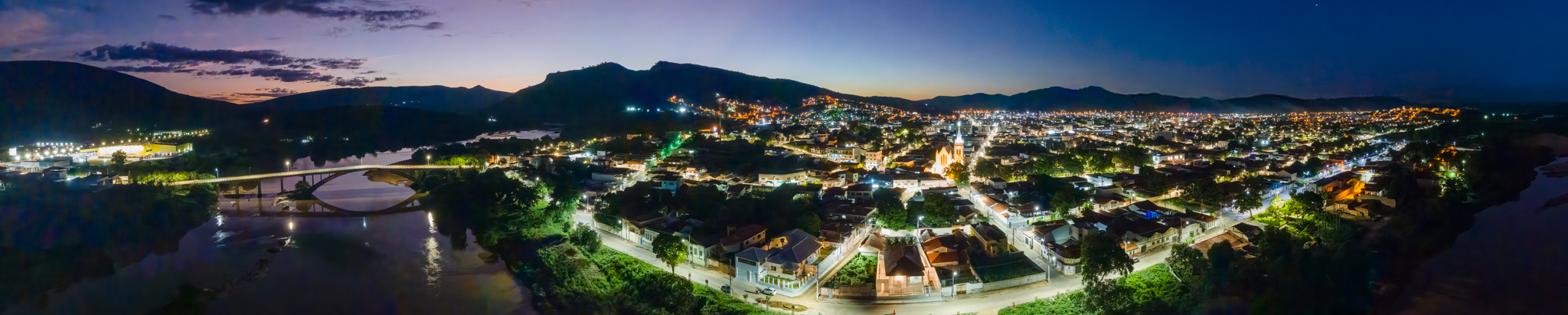 Banner: Almenara - MG