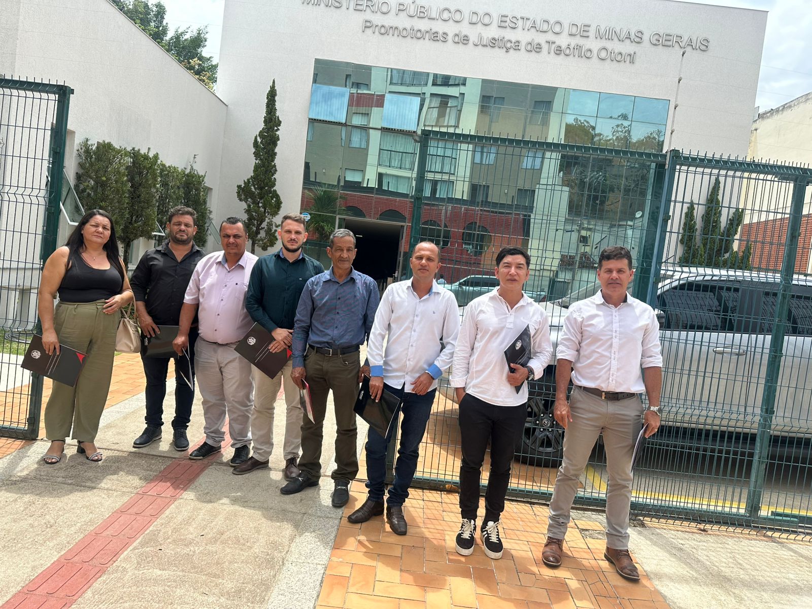 A Câmara Municipal de Comercinho em reunião com o PROCON – MPMG.