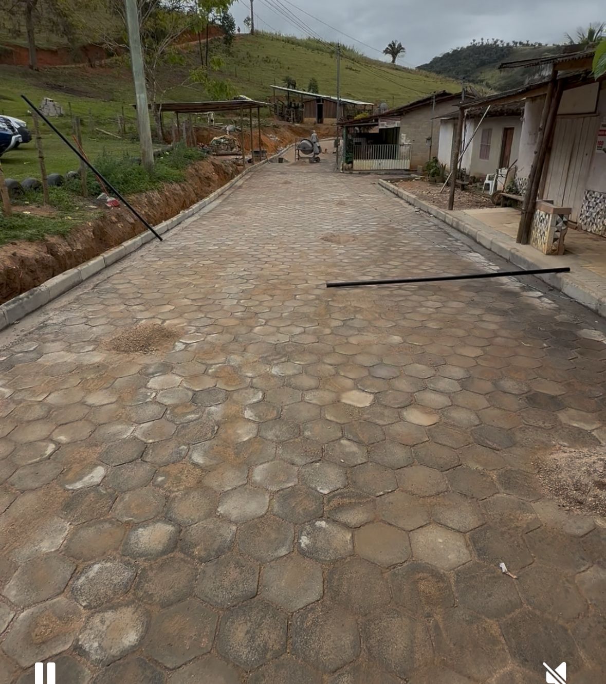 Prefeitura conclui Calçamento na comunidade rural Laurentinos