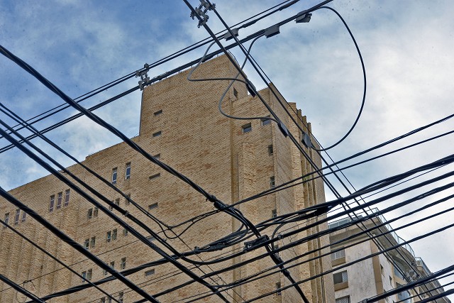 Imagem Notica: Concessionárias devem ressarcir consumidor por danos provocados pela rede elétrica